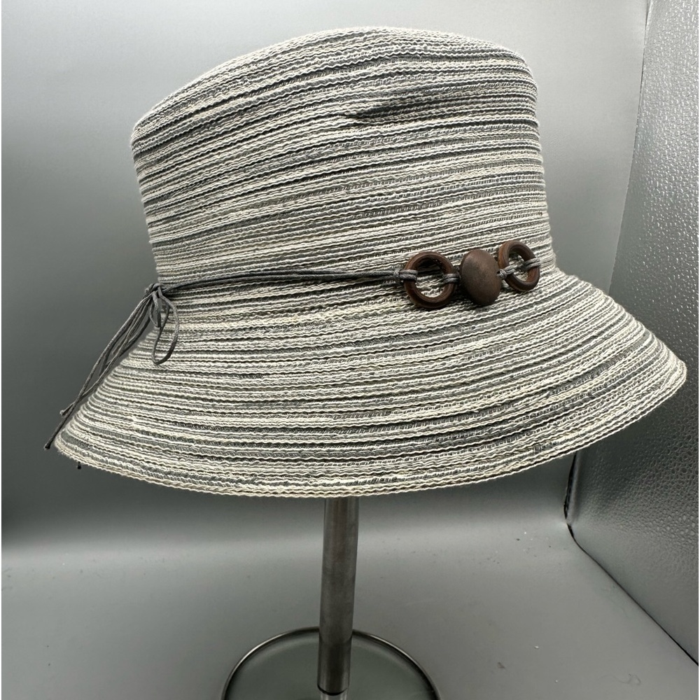 Croft & Barrow women’s gray tweed beach bucket hat